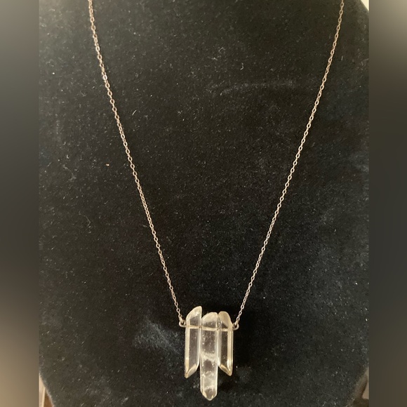 CLEAR CRYSTAL QUARTZ NECKLACES - Picture 3 of 16